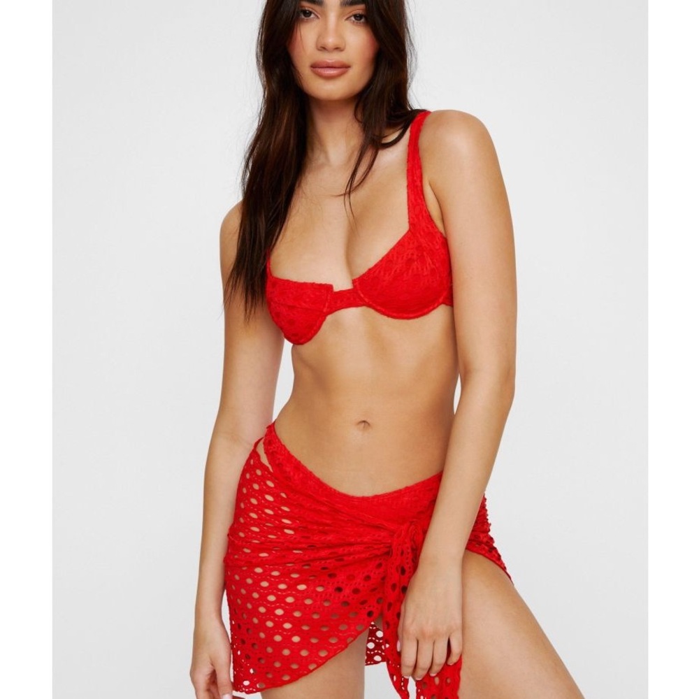 Eyelet Textured Underwire Sarong 3pc Bikini Set